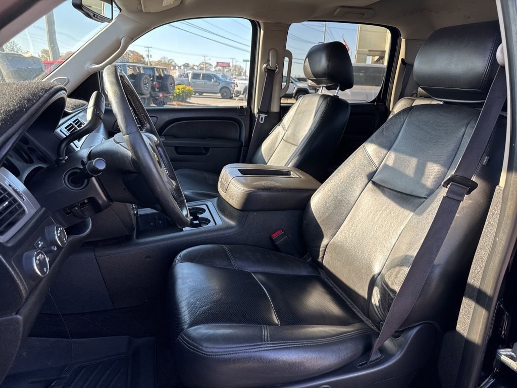 Used 2013 Chevrolet Silverado 1500 LTZ w/ LTZ Plus Package image 29