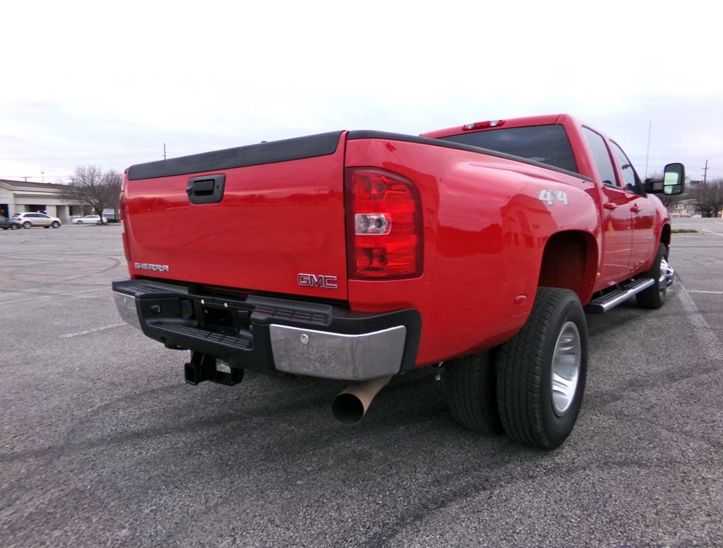 Used 2011 GMC Sierra 3500 SLT w/ SLT Convenience Package image 7