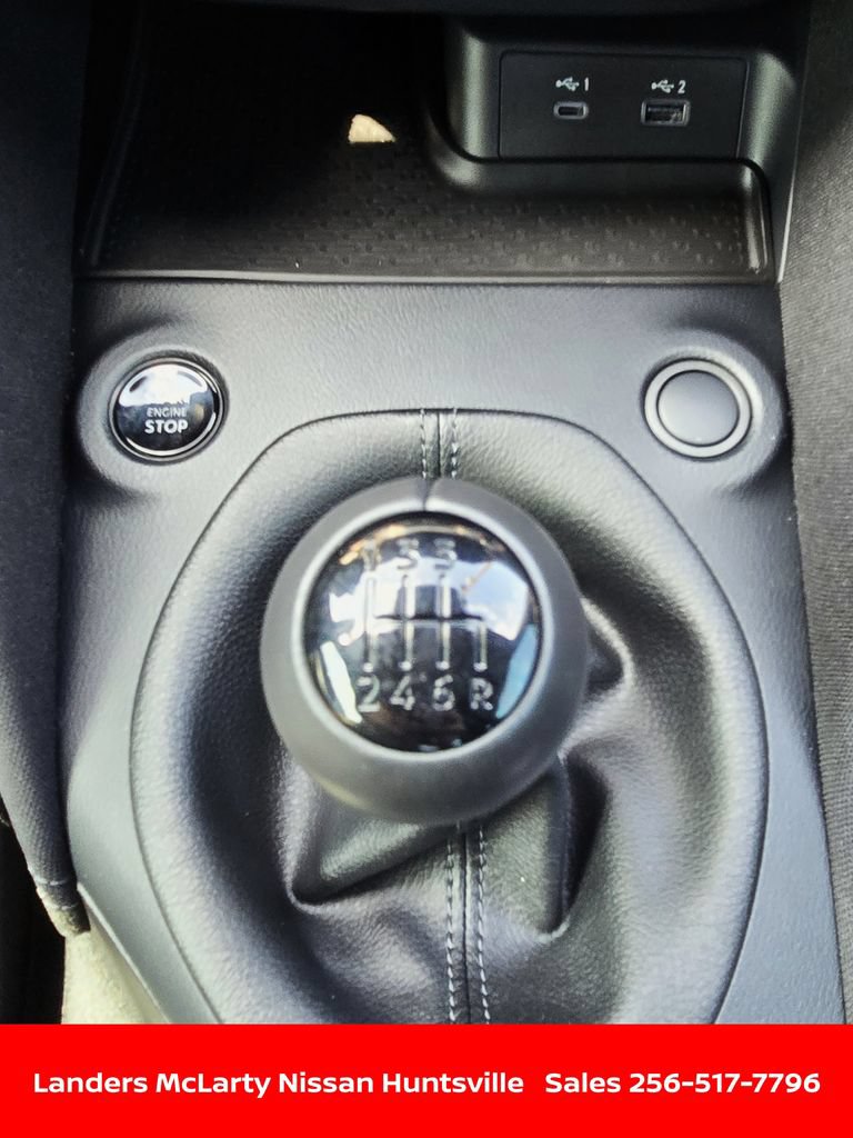 Certified 2025 Nissan Z Sport w/ Floor Mat Package RWD image 18