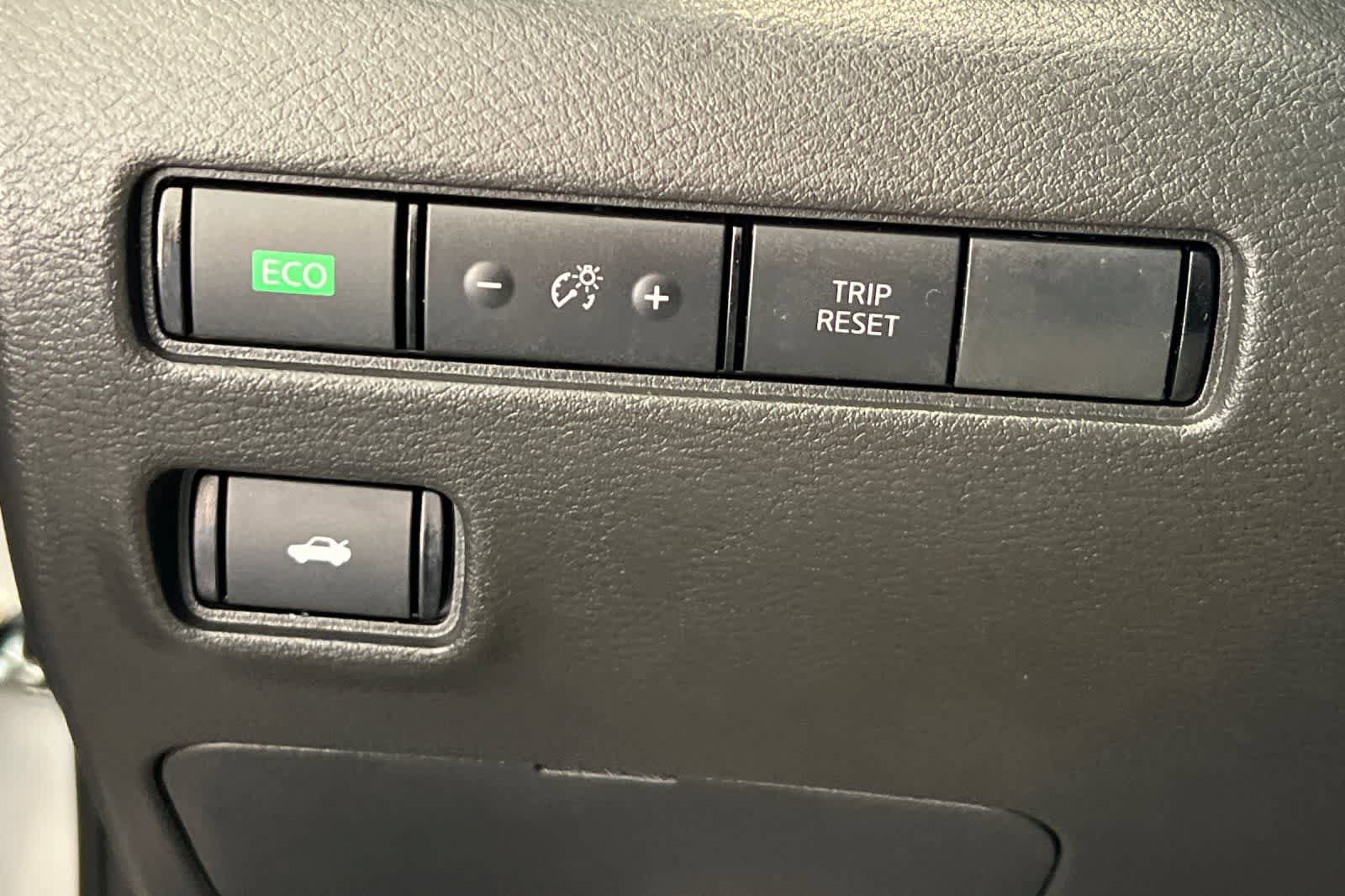 Certified 2025 Nissan Sentra SV w/ All-Weather Package image 31