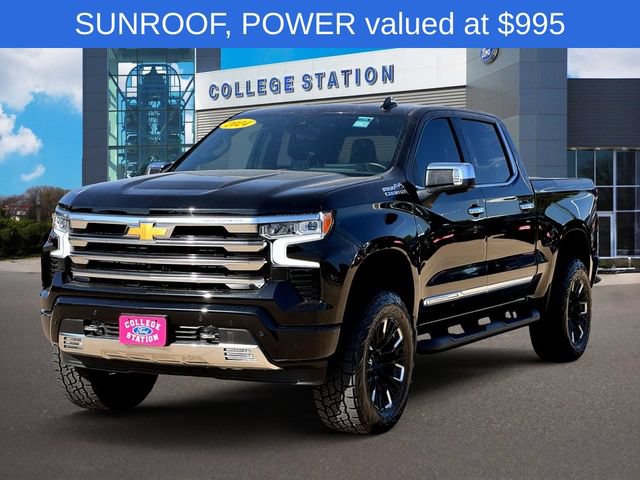 Used 2024 Chevrolet Silverado 1500 High Country w/ Technology Package AWD/4WD image 2