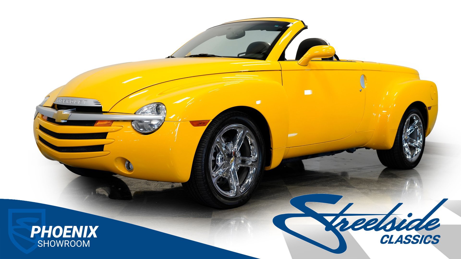Used 2005 Chevrolet SSR w/ Preferred Equipment Group image 1