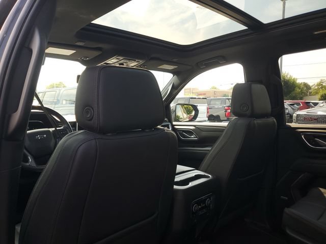 Certified 2022 Chevrolet Suburban RST w/ Luxury Package AWD/4WD image 11