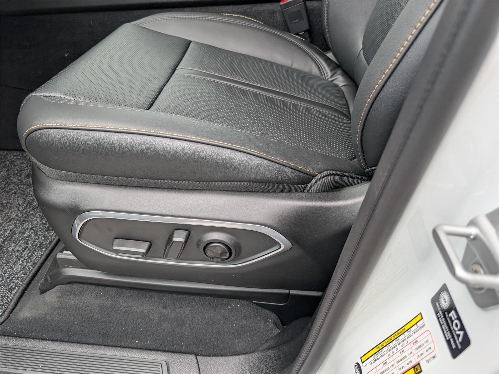 New 2026 Jeep Grand Wagoneer 4WD image 21