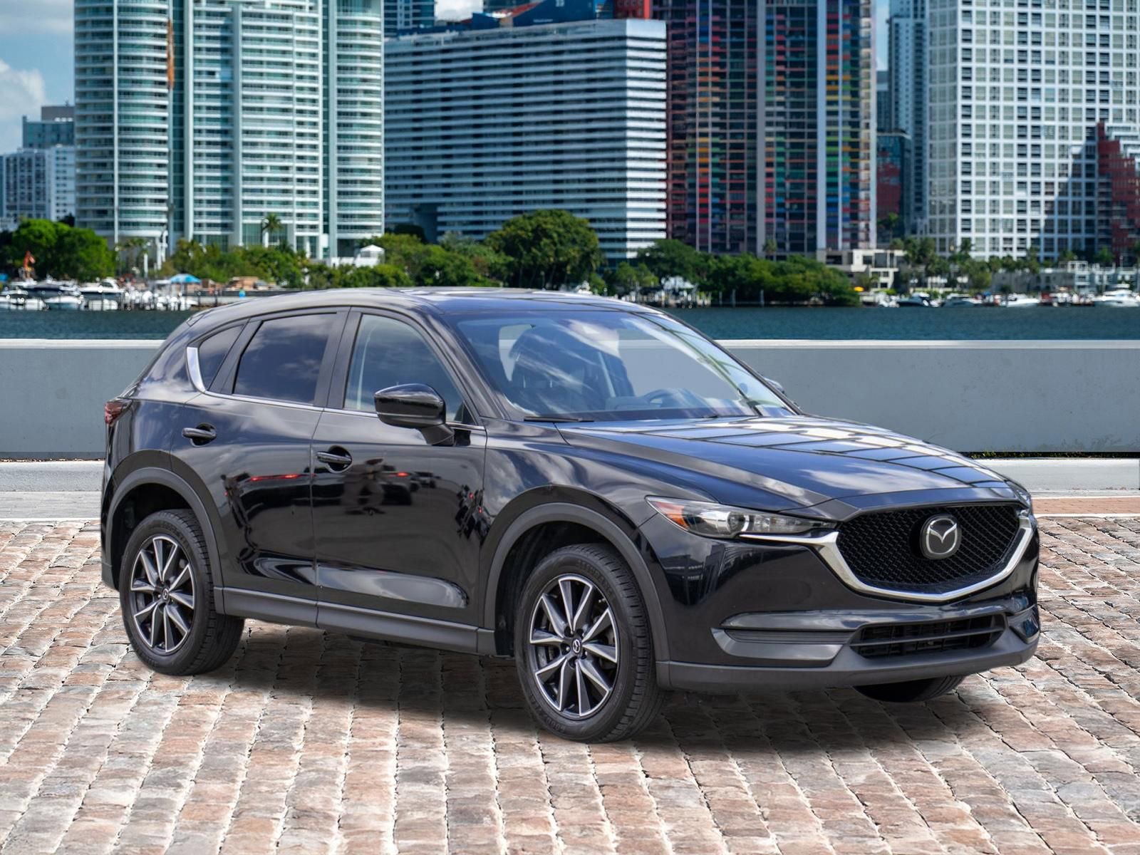 Used 2018 MAZDA CX-5 Touring w/ Preferred Equipment Package image 9