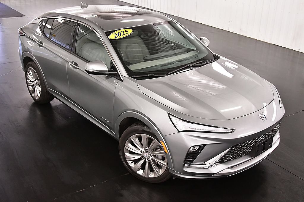 Used 2025 Buick Envista Avenir FWD image 12