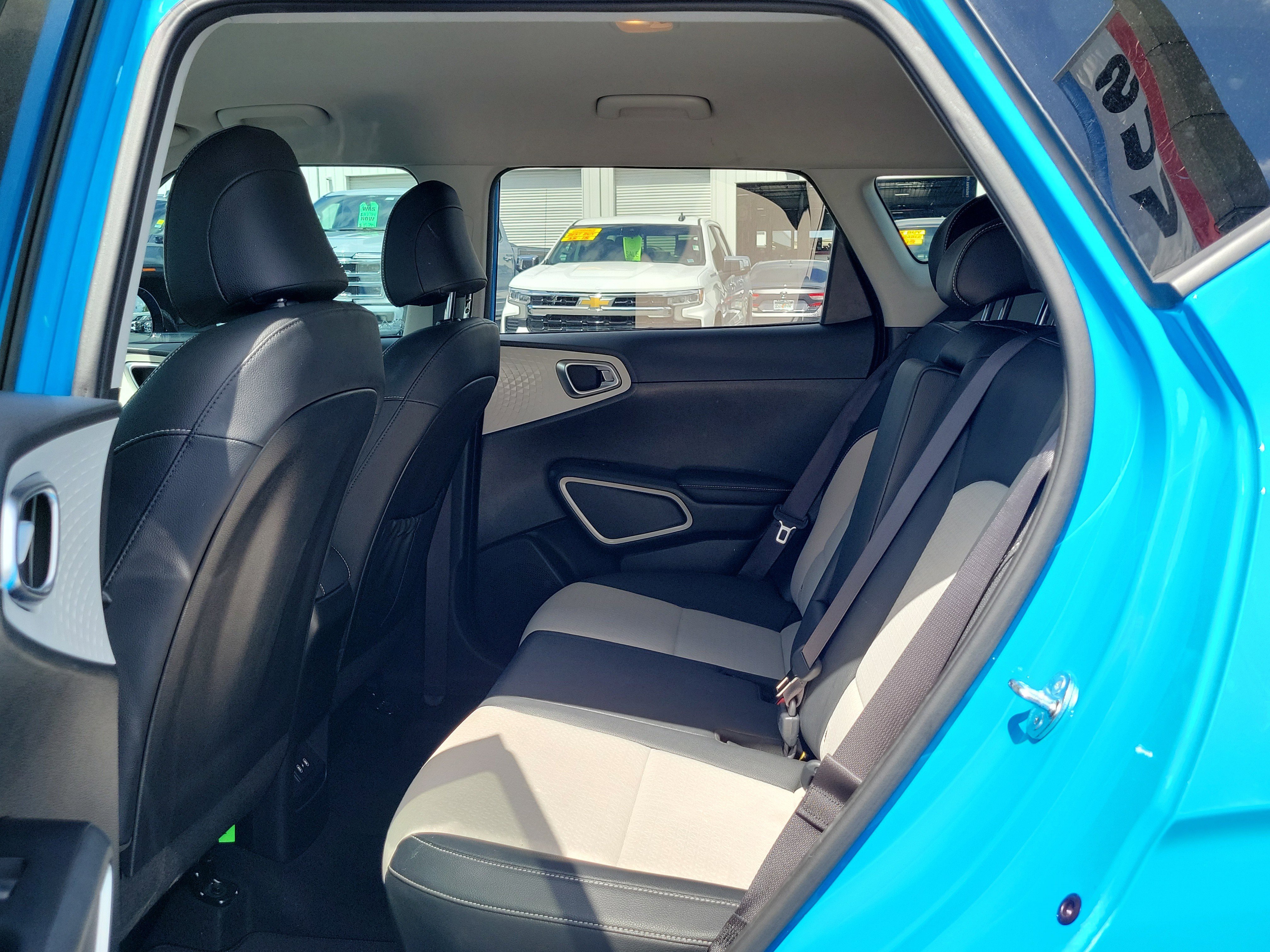 Used 2023 Kia Soul GT-Line FWD image 13