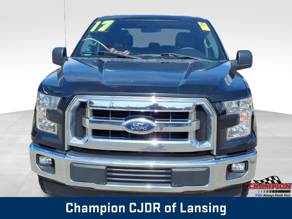 Used 2017 Ford F150 XLT w/ Trailer Tow Package RWD image 2