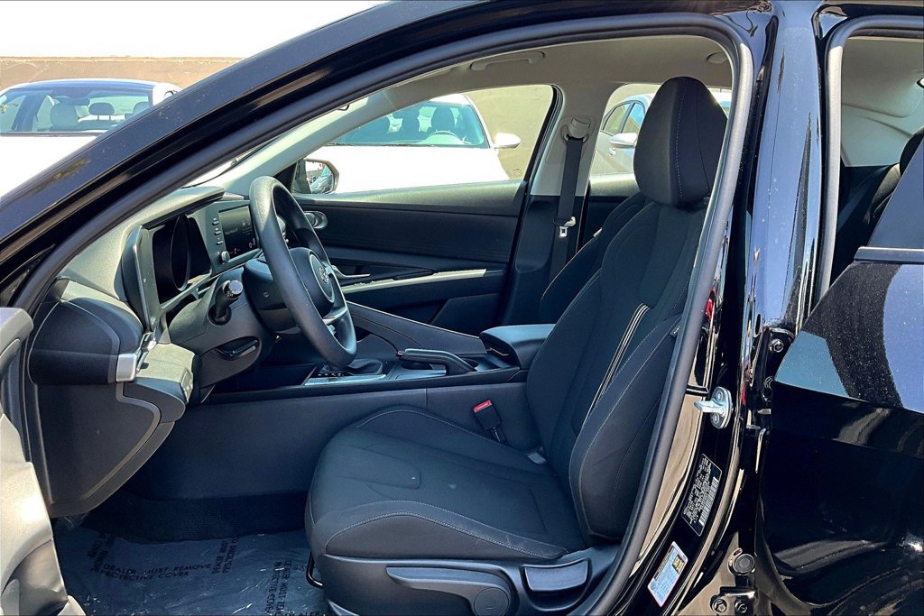 Certified 2023 Hyundai Elantra SEL FWD image 15