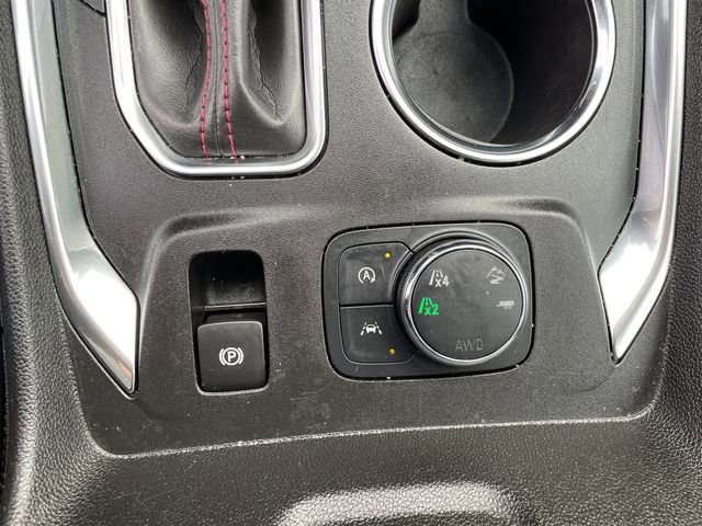 Used 2024 Chevrolet Traverse RS image 38