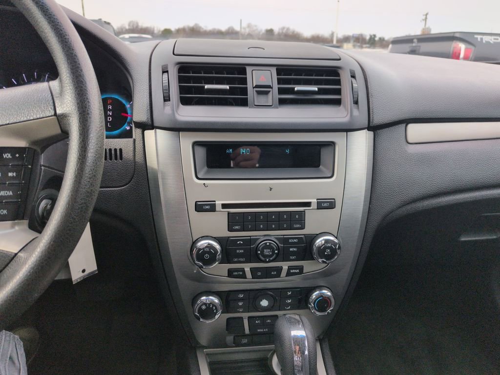 Used 2012 Ford Fusion SE image 17