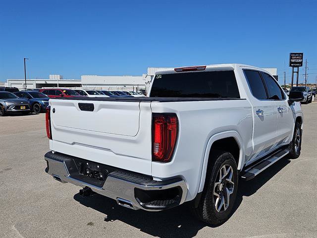 Used 2025 GMC Sierra 1500 SLT AWD/4WD image 5