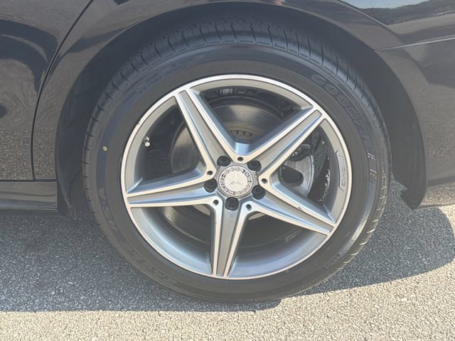 Used 2017 Mercedes-Benz E 300 4MATIC image 21