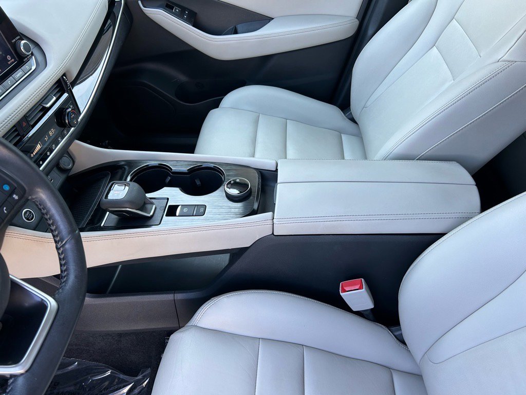 Used 2023 Nissan Rogue SL image 34