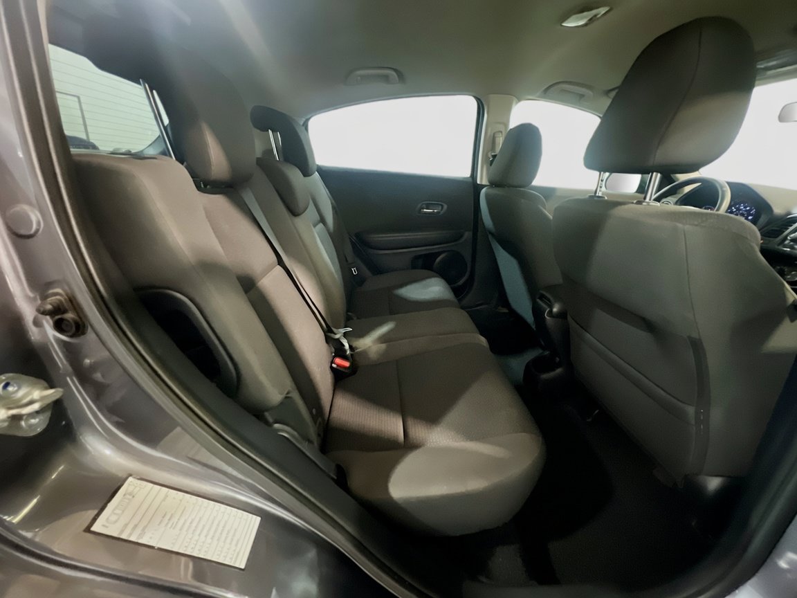 Used 2021 Honda HR-V LX image 18