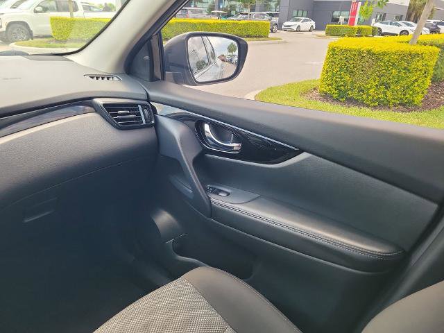Certified 2022 Nissan Rogue Sport SV FWD image 19