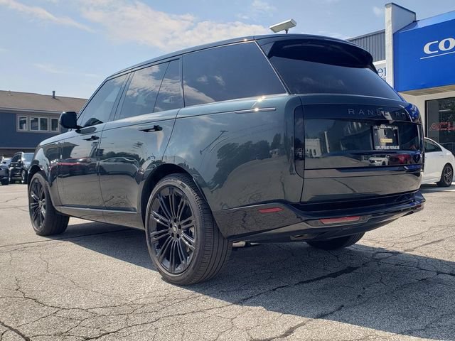 Used 2025 Land Rover Range Rover SE AWD/4WD image 8