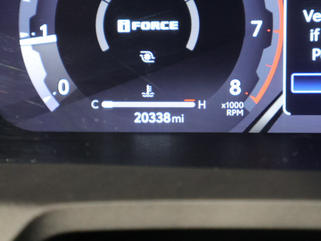 Certified 2025 Toyota Tacoma TRD Sport AWD/4WD image 39