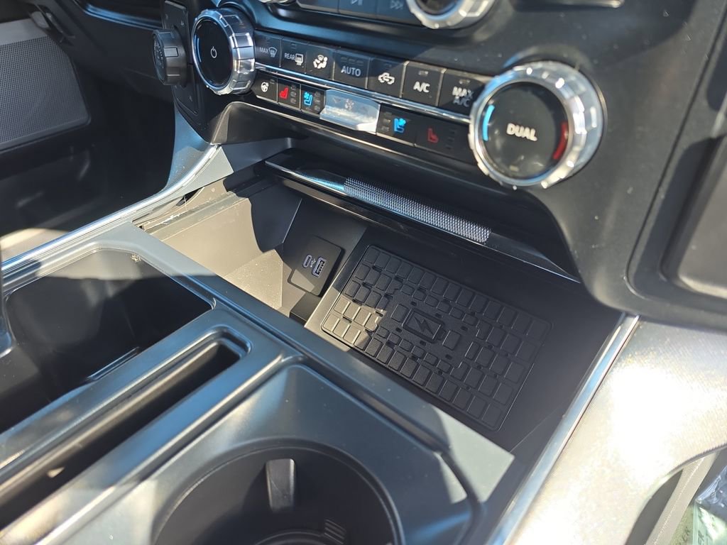Used 2024 Ford F150 Platinum image 20