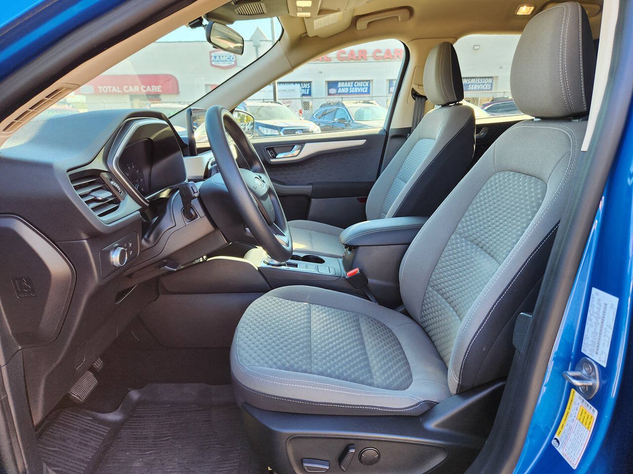Used 2020 Ford Escape SE AWD/4WD image 12