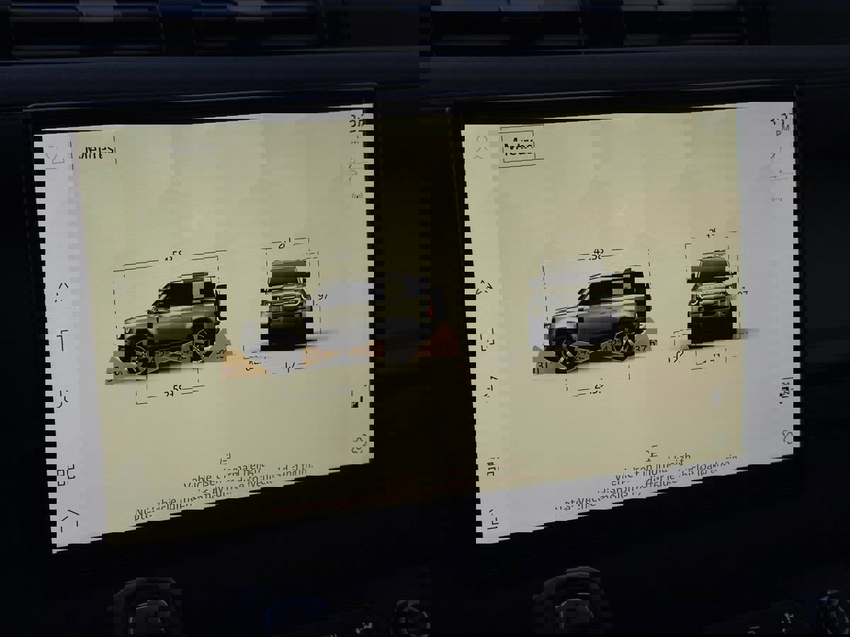 Used 2023 Land Rover Defender 110 75th Limited Edition image 46