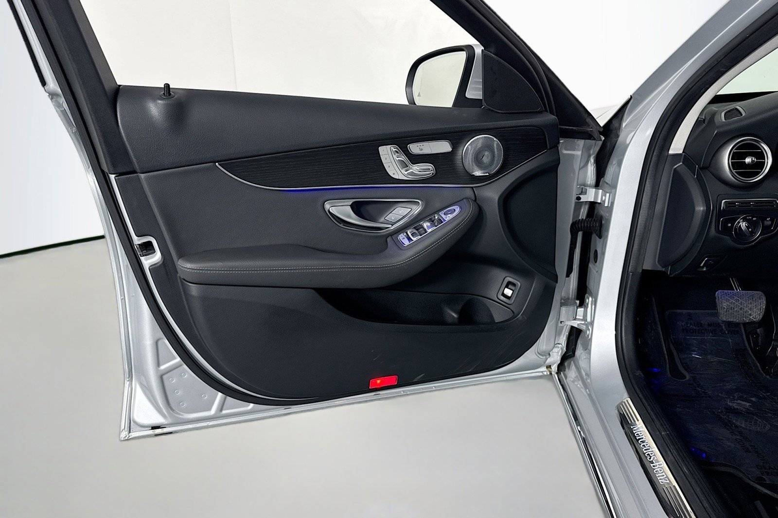 Used 2020 Mercedes-Benz C 300 Sedan image 21