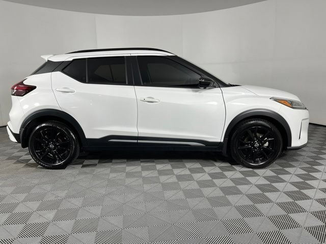 Used 2024 Nissan Kicks SR w/ SR Premium Package FWD image 13