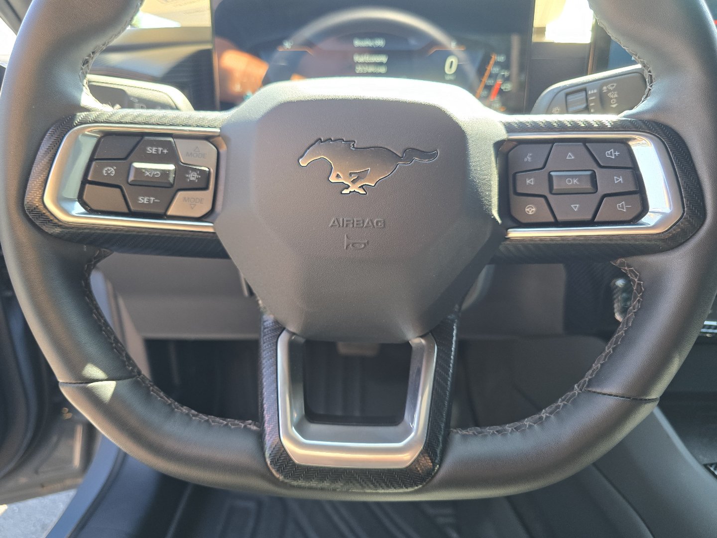 Used 2024 Ford Mustang Coupe RWD image 28