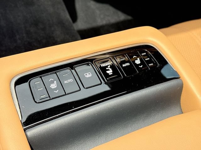 Used 2022 Lexus LS 500 AWD w/ Interior Upgrade Package image 27