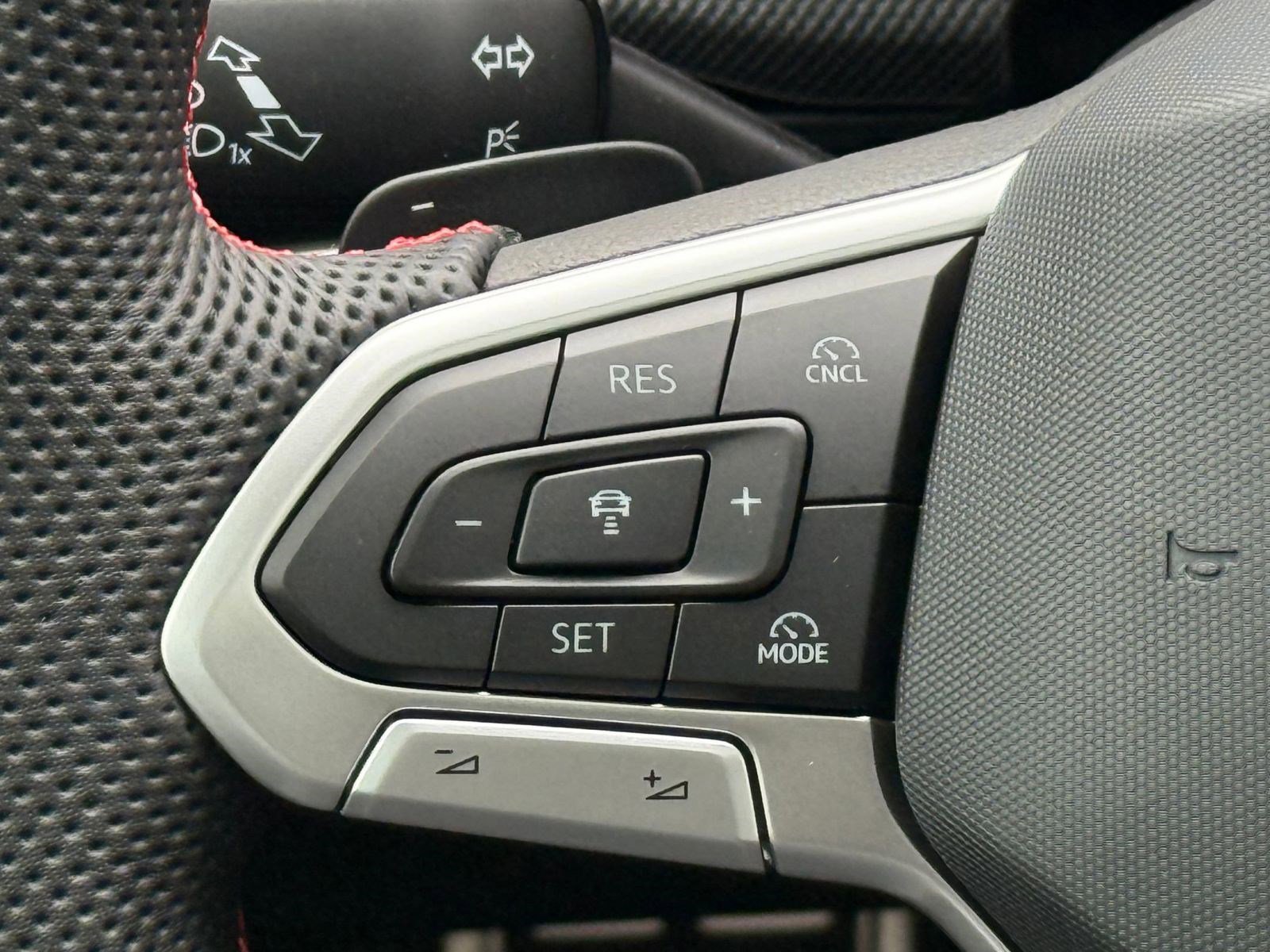 New 2026 Volkswagen GTI SE image 15
