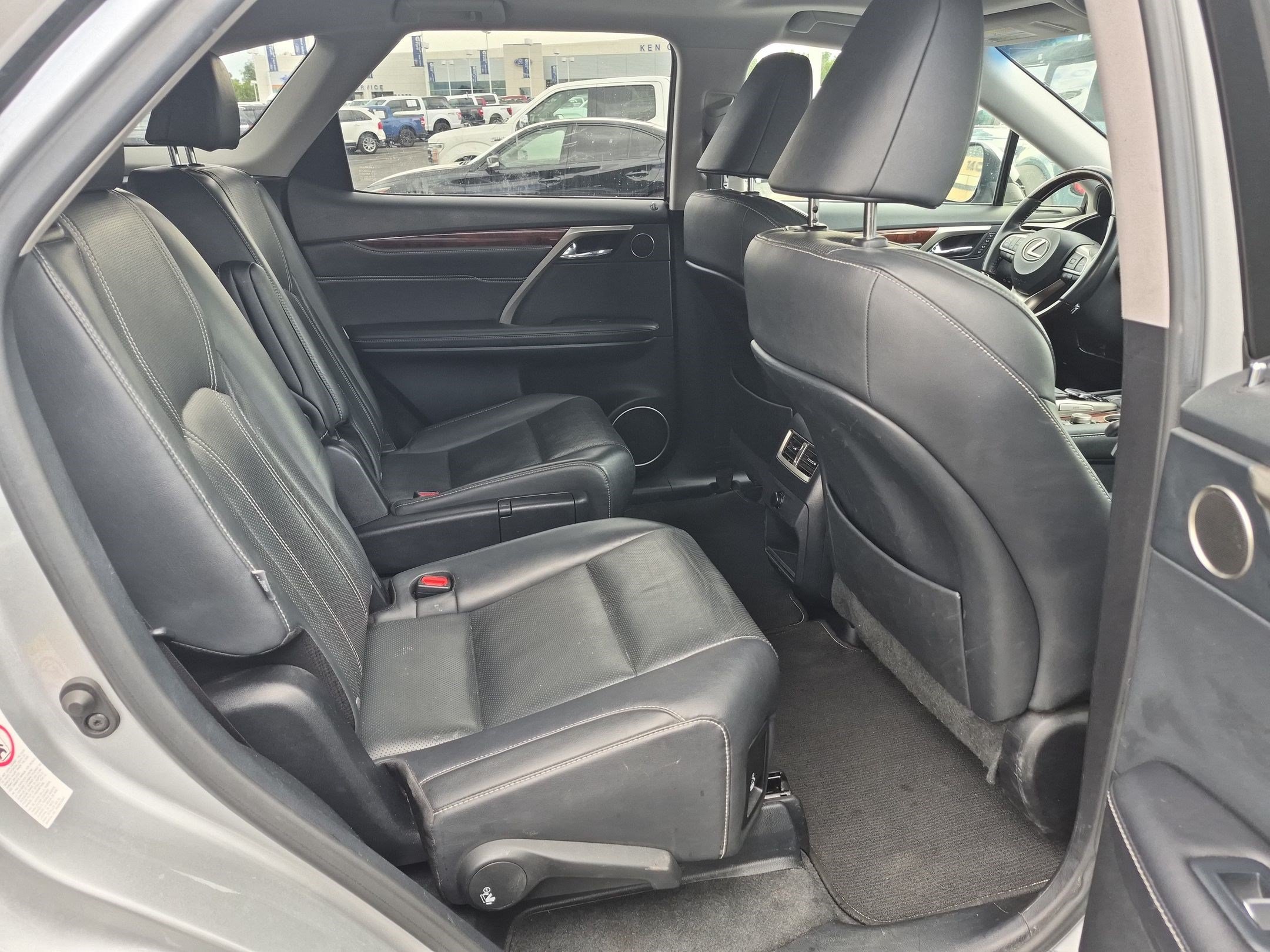 Used 2019 Lexus RX 450hL Premium w/ Premium Package AWD/4WD image 33