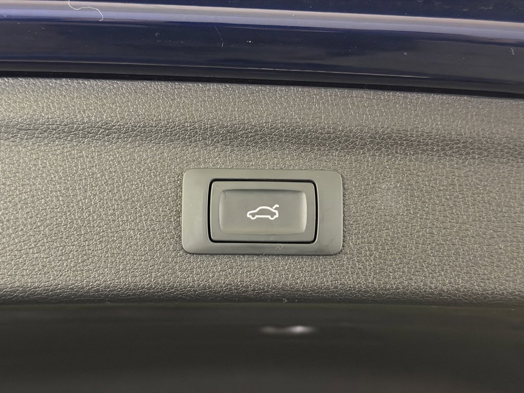 Used 2022 Audi Q3 2.0T Premium image 12