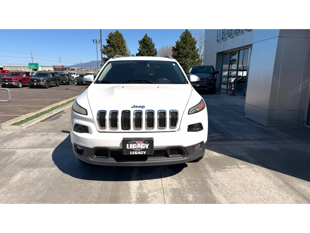 Used 2015 Jeep Cherokee Latitude AWD/4WD image 4