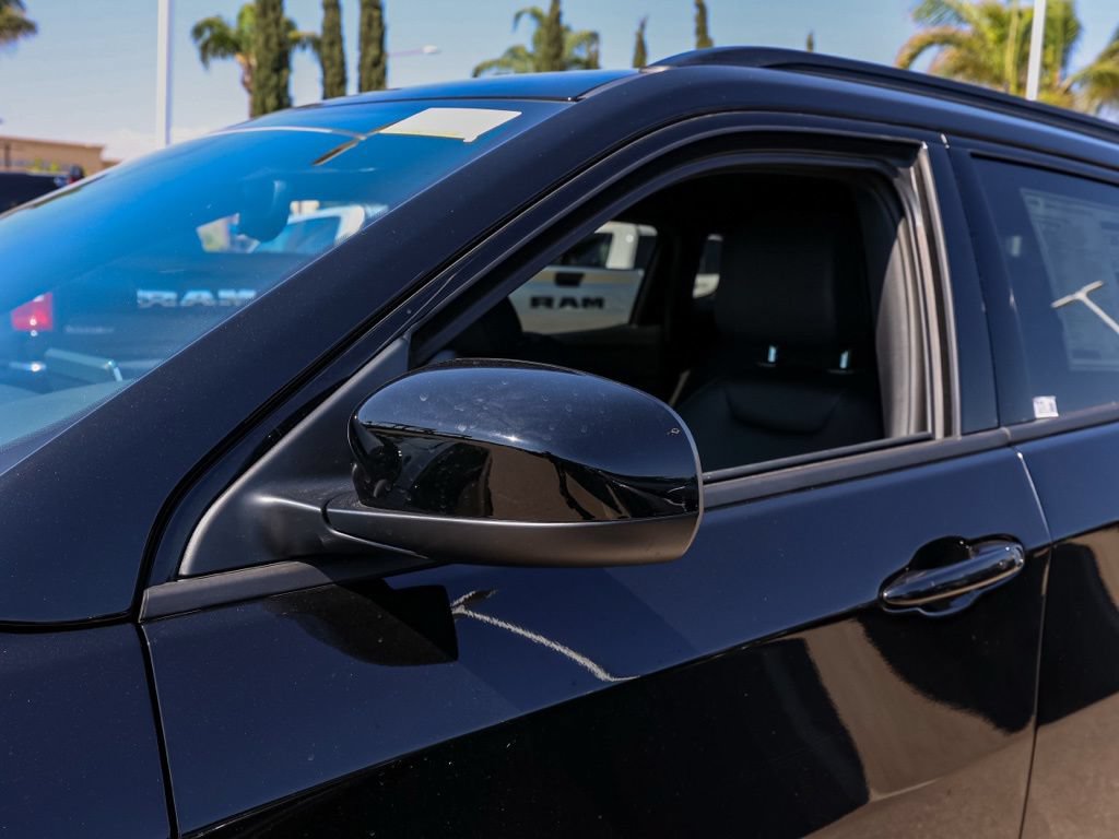 New 2026 Jeep Compass Latitude AWD/4WD image 12