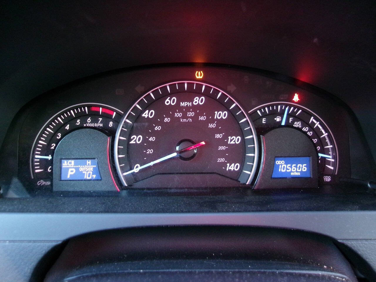 Used 2015 Toyota Camry LE image 9