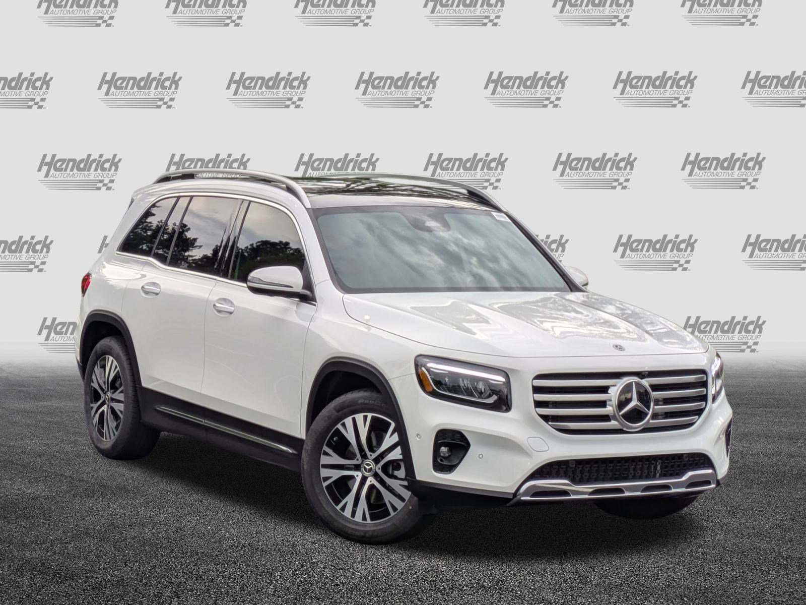 New 2025 Mercedes-Benz GLB 250 image 2