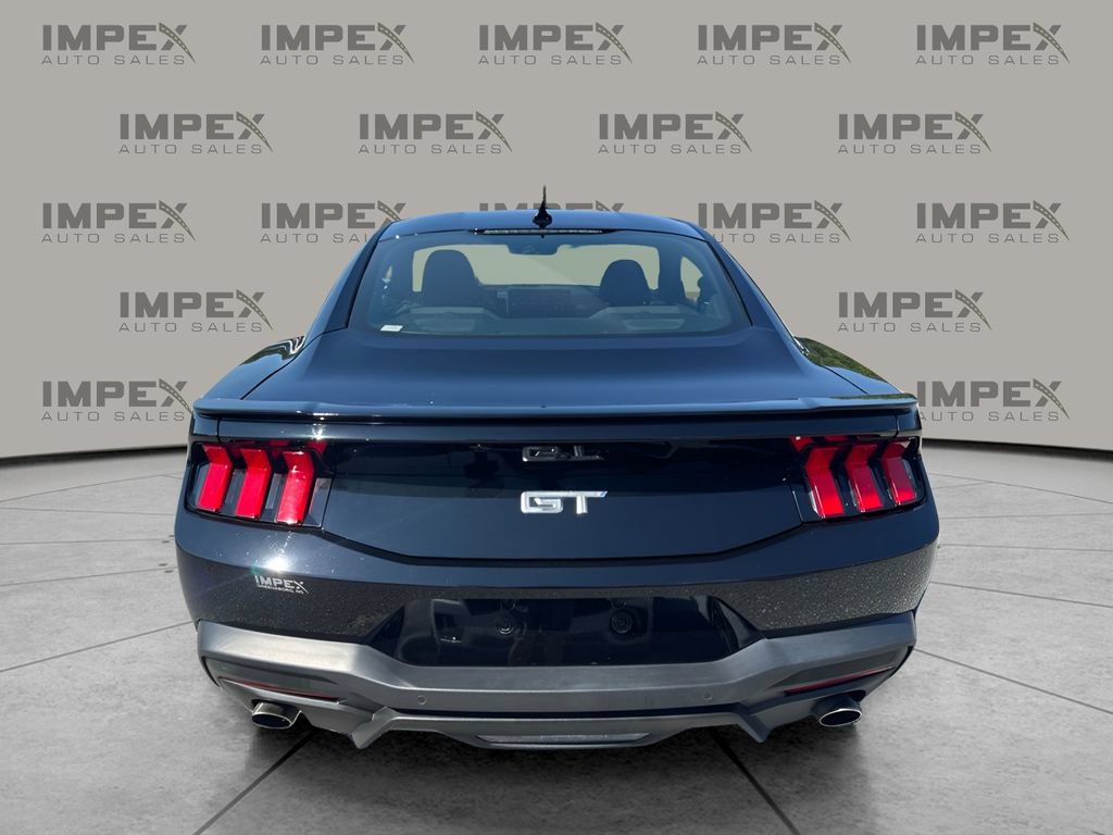 Used 2024 Ford Mustang GT RWD image 4