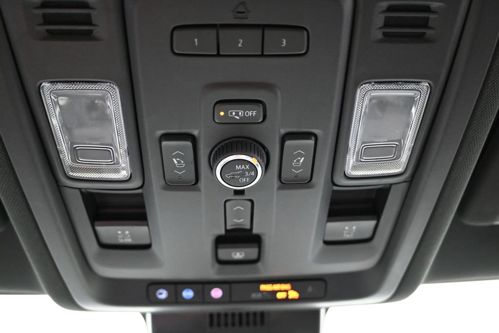 Used 2023 Chevrolet Tahoe Premier w/ Advanced Technology Package AWD/4WD image 43