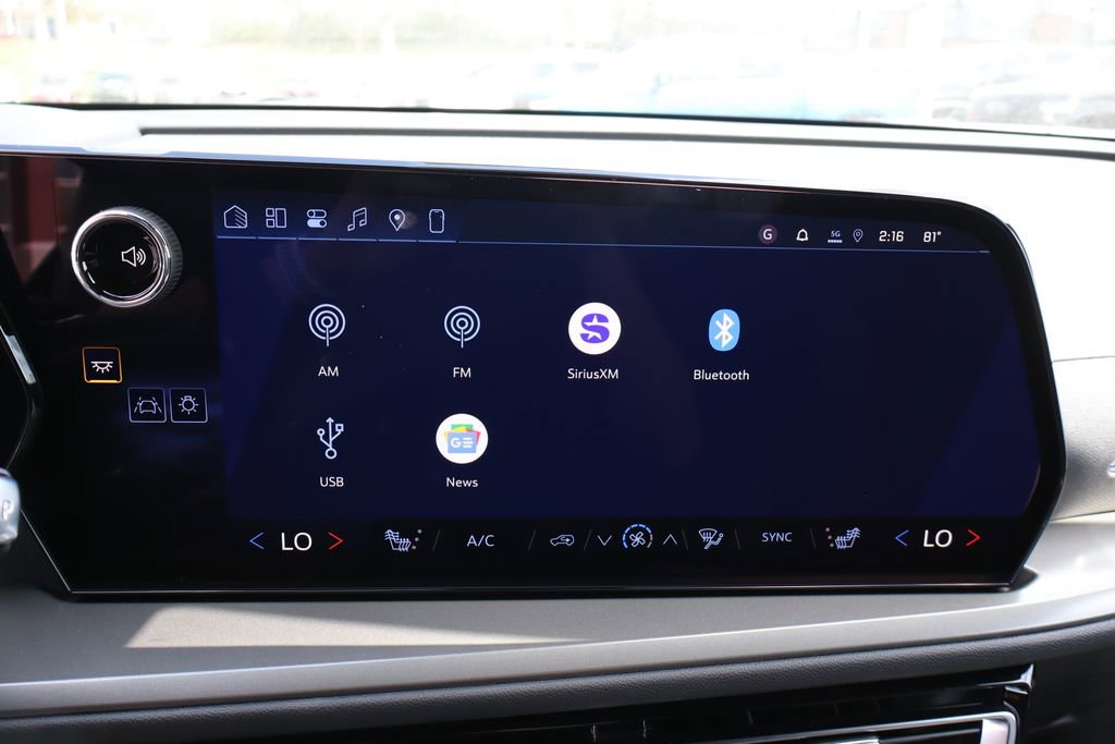 New 2026 Chevrolet Traverse LT FWD image 25