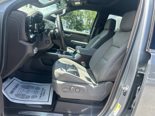 Used 2026 GMC Sierra 1500 SLT AWD/4WD image 9