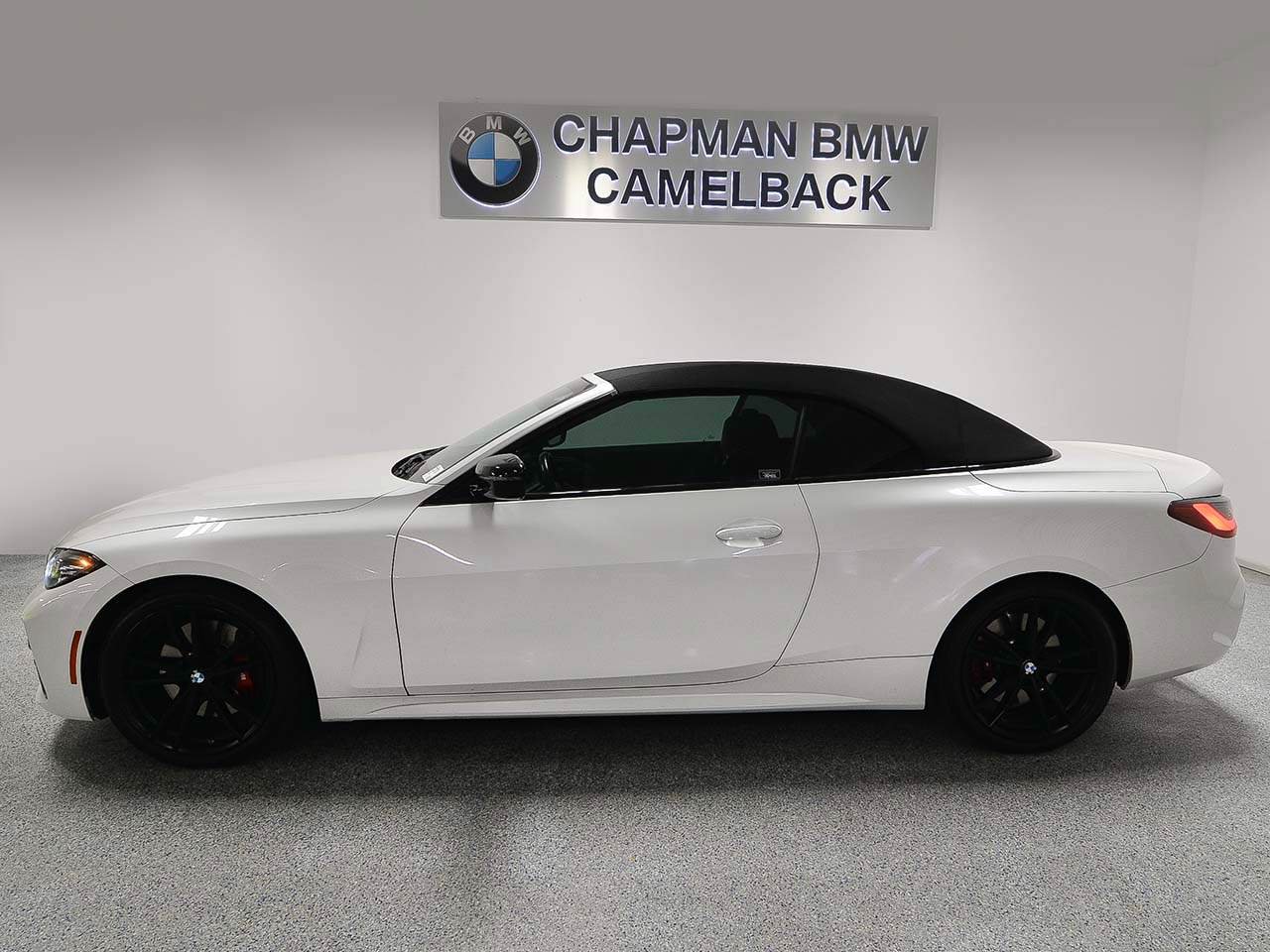 Used 2024 BMW M440i Convertible w/ Premium Package RWD image 6