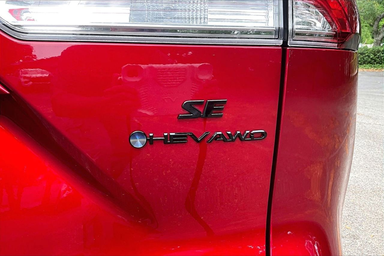 Used 2025 Toyota Corolla Cross AWD Hybrid image 21