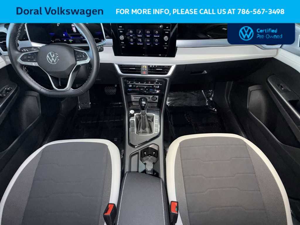 Used 2025 Volkswagen Taos SE FWD image 24