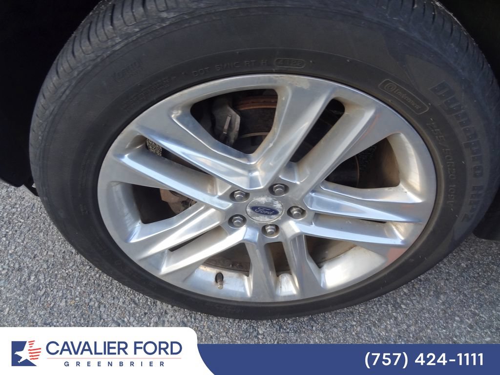 Used 2016 Ford Explorer XLT w/ Equipment Group 202A AWD/4WD image 18