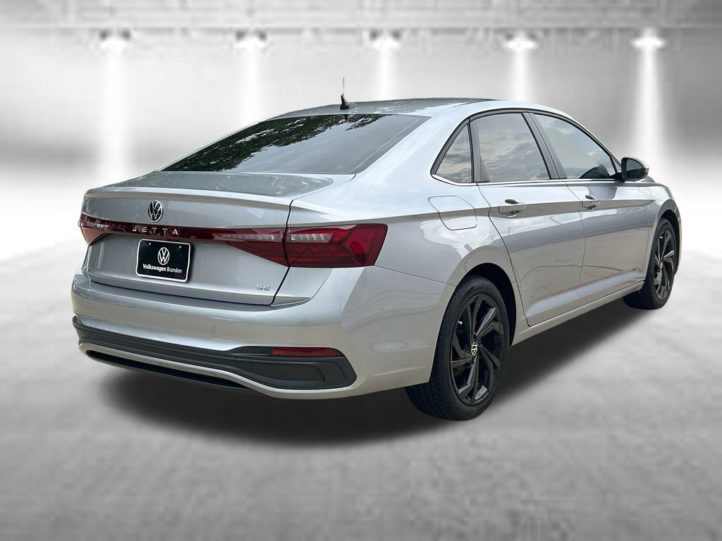 Certified 2025 Volkswagen Jetta SE FWD image 6
