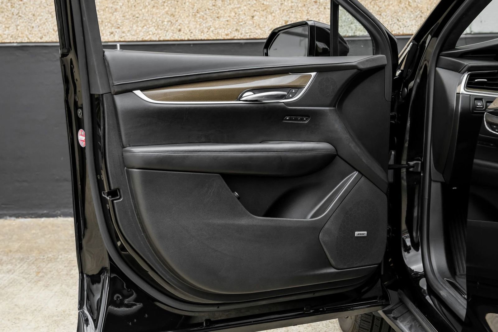 Used 2017 Cadillac XT5 Platinum image 53