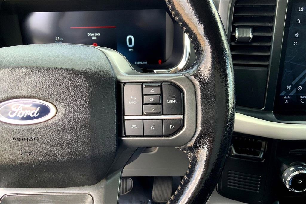 Used 2022 Ford F150 Lightning XLT AWD/4WD image 18