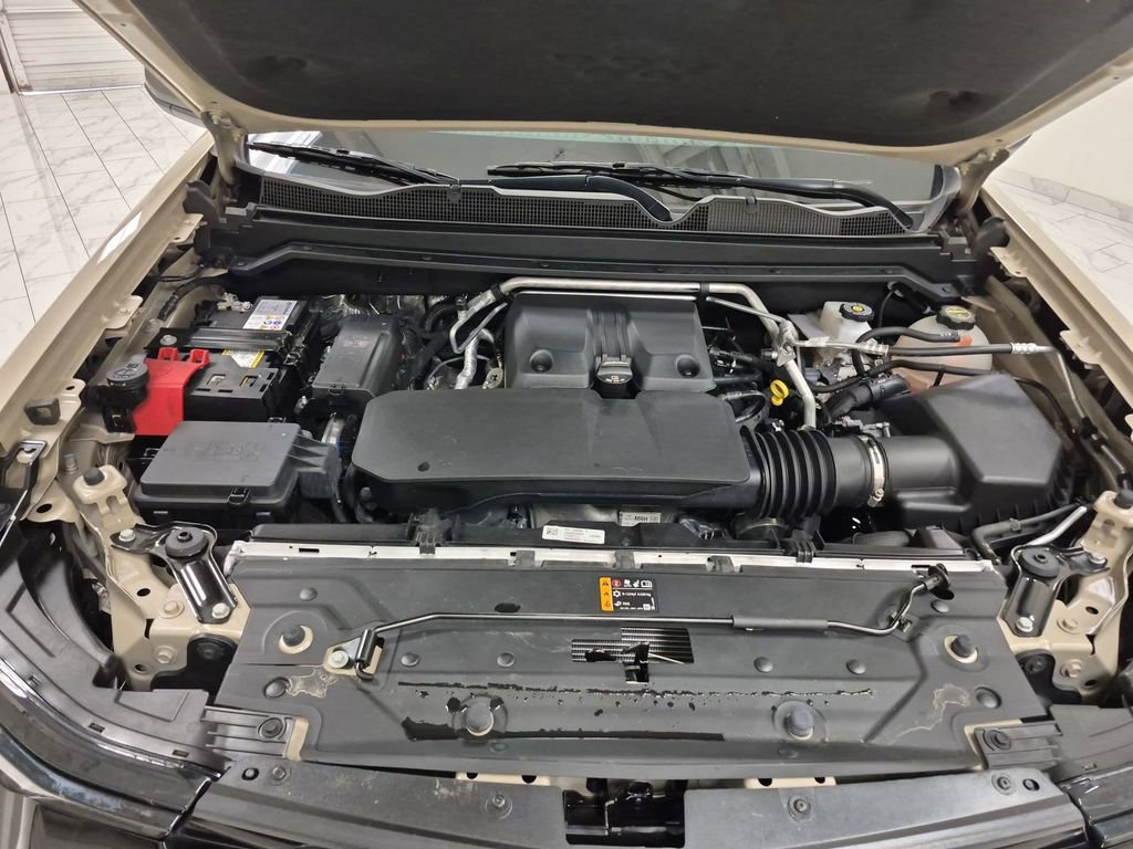 Certified 2024 Chevrolet Colorado Z71 w/ Z71 Convenience Package 2 image 31