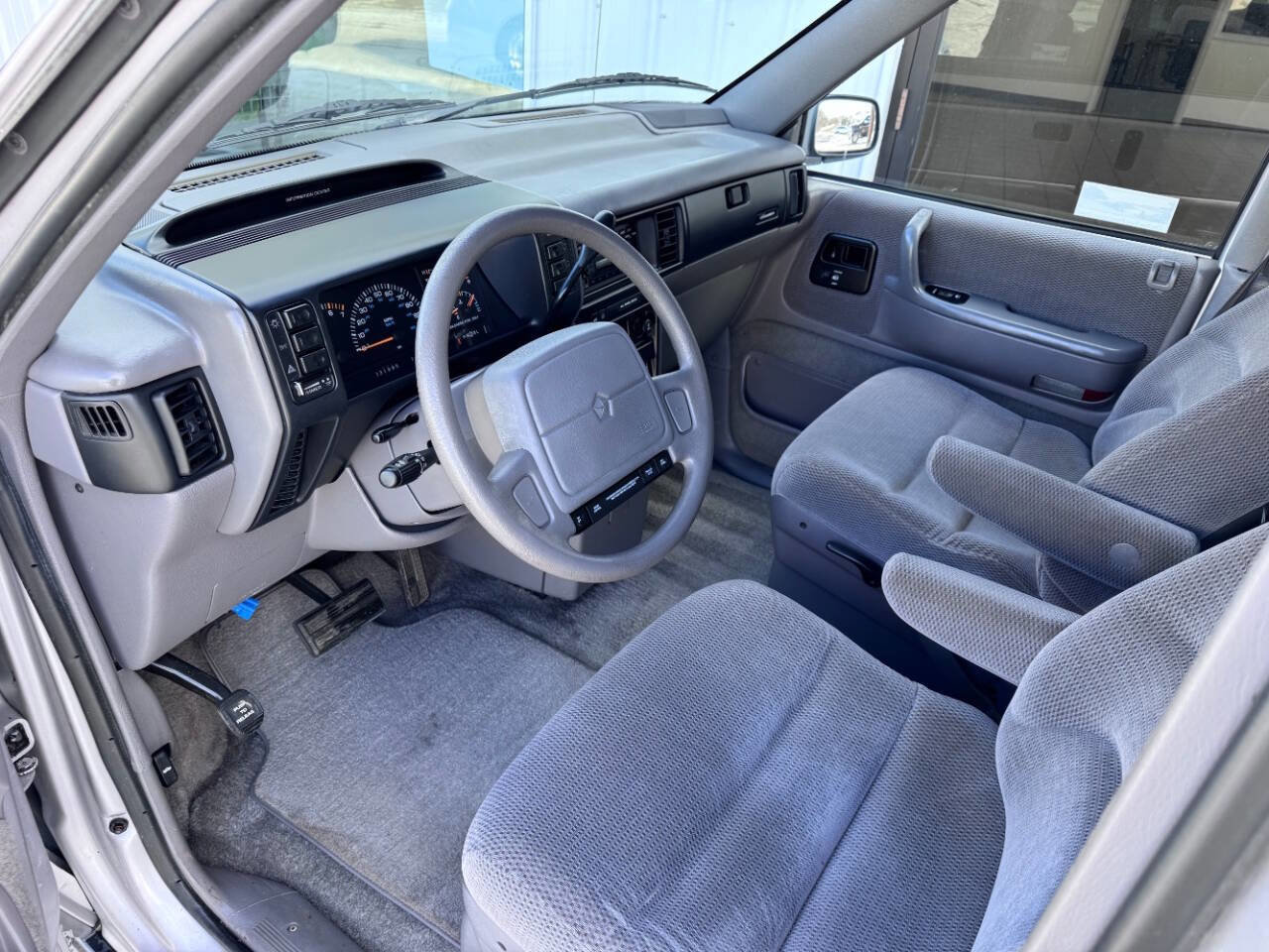 Used 1992 Plymouth Grand Voyager LE image 18