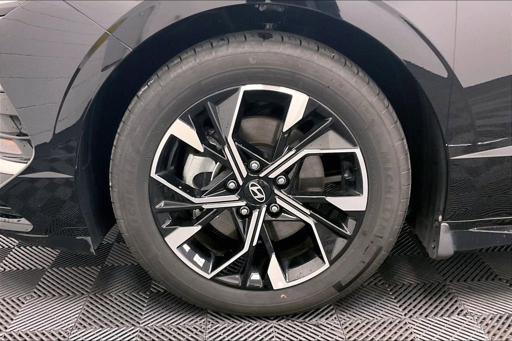 Certified 2024 Hyundai Sonata SEL AWD/4WD image 6